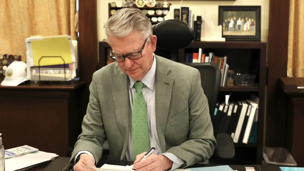 Governor Brad Little Signing Bill