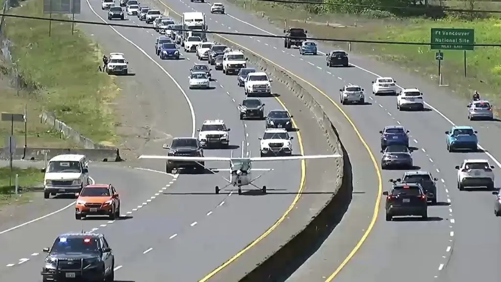 Photo credit: Washington State Department of Transportation (WSDOT traffic camera)
