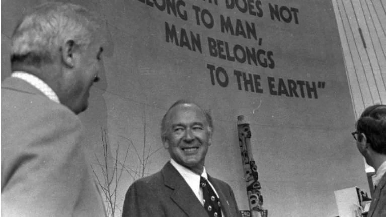 Idaho Gov. Cecil Andrus (center) attends the 1974 Spokane World’s Fair, the first world’s fair to feature an environmentally conscious theme. Andrus, the longest-serving governor in Idaho history, cared deeply for the state’s open spaces and public lands. He went on to serve as U.S. secretary of the Interior during the Jimmy Carter administration. (Photo courtesy of the Cecil D. Andrus Papers, Special Collections and Archives at Boise State University)