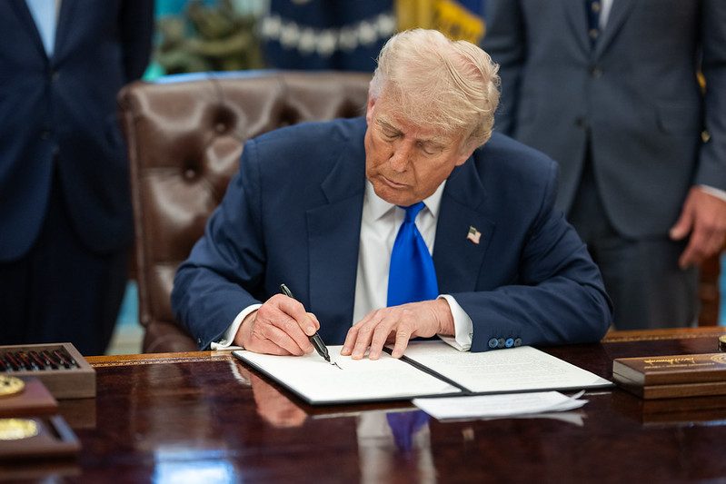 Trump Signs Order on Birthright Citizenship After Court Setback