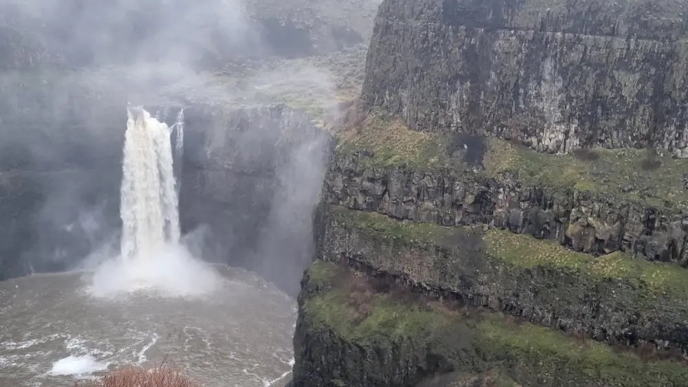 Palouse Falls State Park has reopened after temporary closures caused by the Lyons Ferry Fire. Washington State Parks also reopened Lyons Ferry State Park and the Columbia Plateau State Park Trail as containment efforts continue. Visitors are encouraged to remain aware of ongoing wildfire activity. Photo courtesy of the Southeast Washington Interagency Incident Management Team.