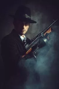 portrait-of-a-gangster-with-tommy-gun
