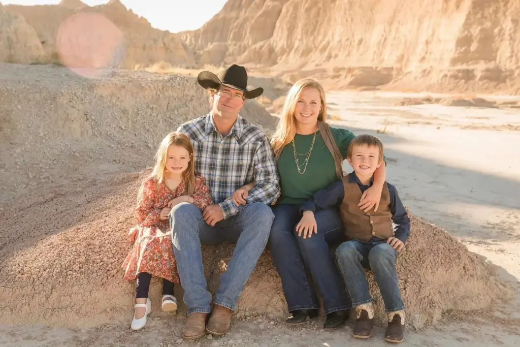 maude-family.webp