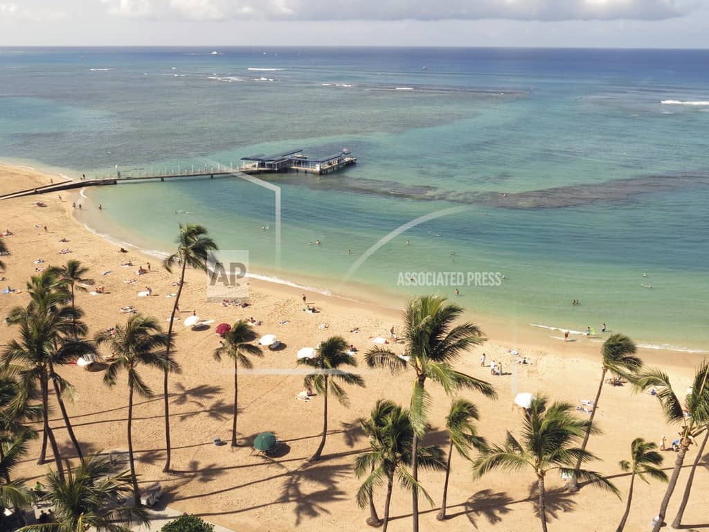 Three Hawaiʻi Beaches Rank in the Top 10 on Dr. Beach's Annual List - Vimarsana News