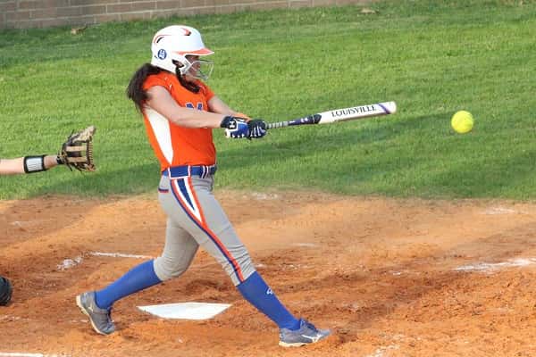 Lexee Miller was 3 for 5 at the plate with a double in the Lady Marshals win over Murray.