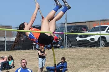 Audrey Grizzard placed 4th in the pole vault with 8-06.