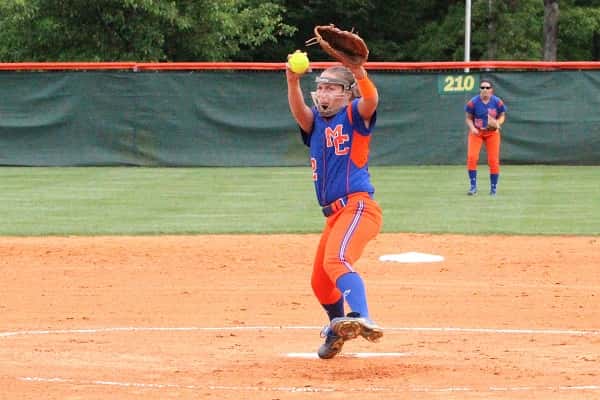 Briley English winds up for the pitch against Murray High last week.