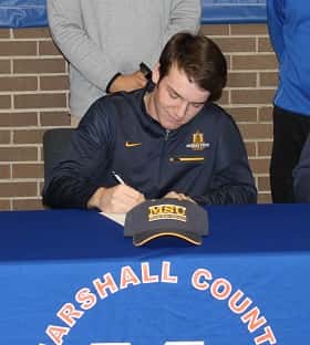 Quinn signed with the Murray State golf program Thursday at Marshall County High School.