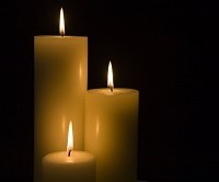 candles-in-the-dark