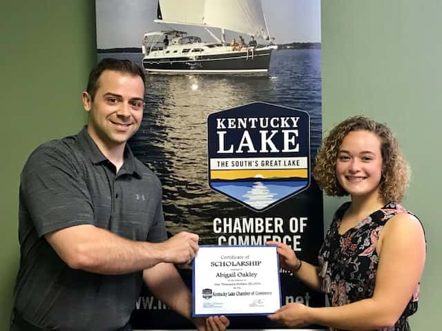 Abigail Oakley selected for Kentucky Lake Chamber scholarship award |  Marshall County 