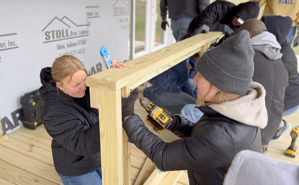 UNK students spend their spring break in Kentucky, where they helped