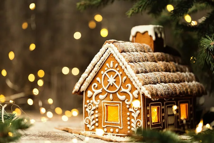 bigstock-christmas-gingerbread-house-wi-463194465-1-1320771