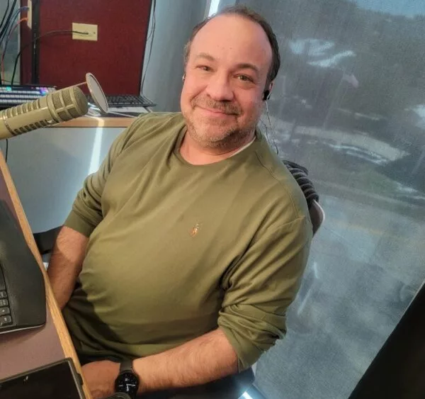 email_and_blog-blog-image-750x750-15-600x600102185-1