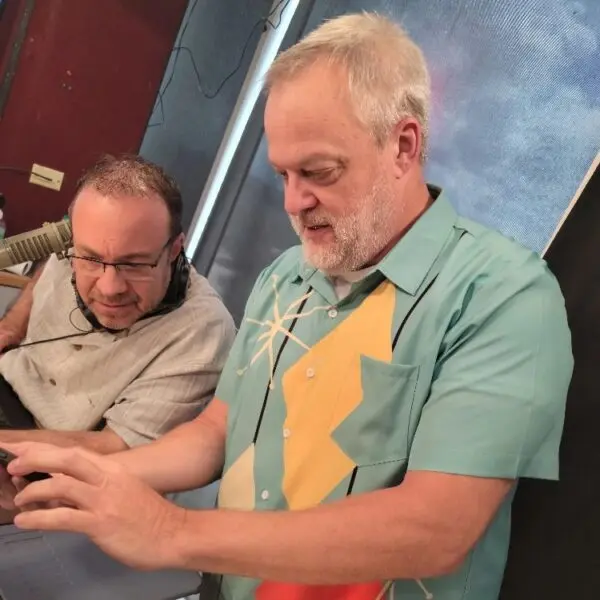 email_and_blog-blog-image-750x750-1-1-600x600334104-1