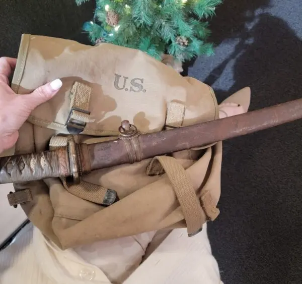 710fc3b323a96f7b49a022b2440e2a7fe4cab86ac9503ca324468173449e30d31a21176af6ea7e13fcc7e7d7737c6f85c84374ff00e5aa18baa505ff145dd80f-600x60022544-1