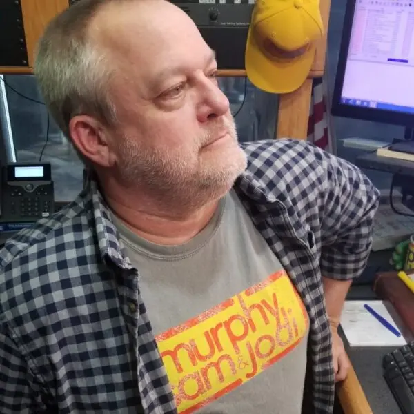 d9d68d4e1046fd52507d9a2d0bd62c4b71d05fa2270a5e215cb352364b65276c08e4f7cf76857f7d7edf56dc5e6090984dff7d45902f48d060f83e33898b203d-600x600454028-1