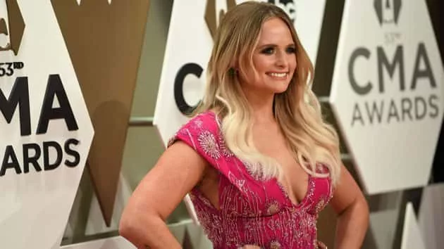 m_mirandalambert2019cmaawards630_01132020