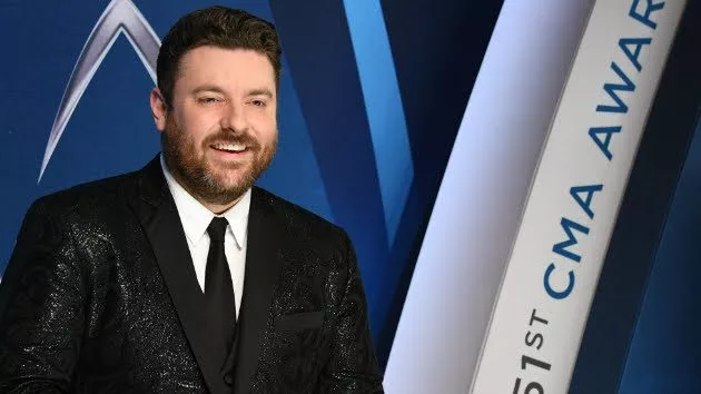 m_chrisyoungcmaredcarpet113017-13