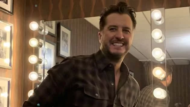 m_lukebryanoprybackstage102219-3