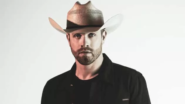 m_dustinlynch020420