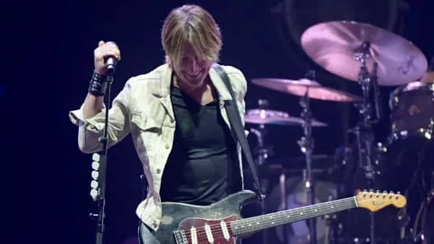 m_keithurbanallforthehall0201120