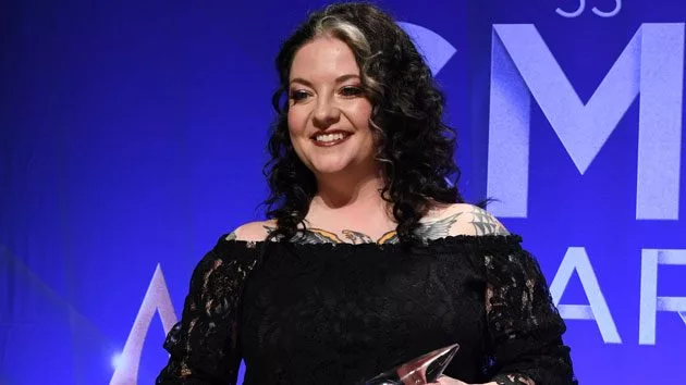 m_ashleymcbrydecmaawards630_06012020