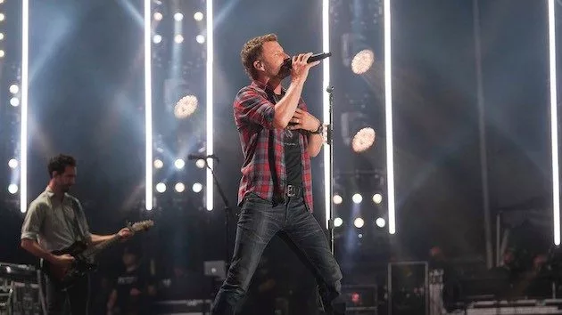 m_dierks-bentley201
