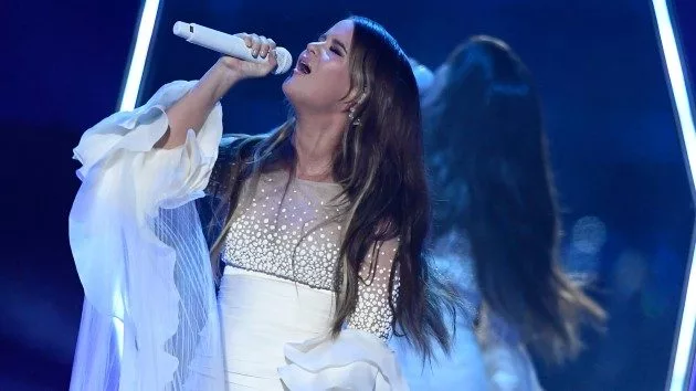 m_marenmorriscmas_040720-2