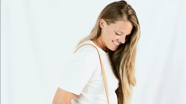 m_laurenakinshandbag630_08112020