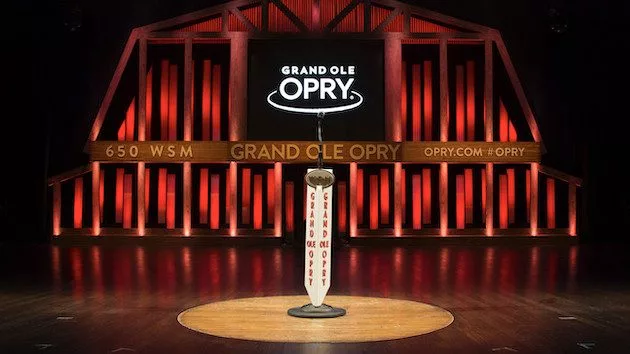 m_grandoleopry-1-2