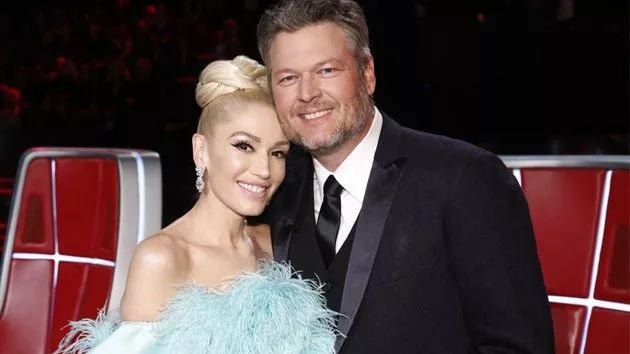 m_gwenstefaniblakeshelton_100520