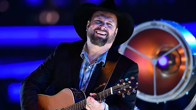 getty_garthbrooks_100620