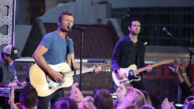 m_dierksbentley-3-2