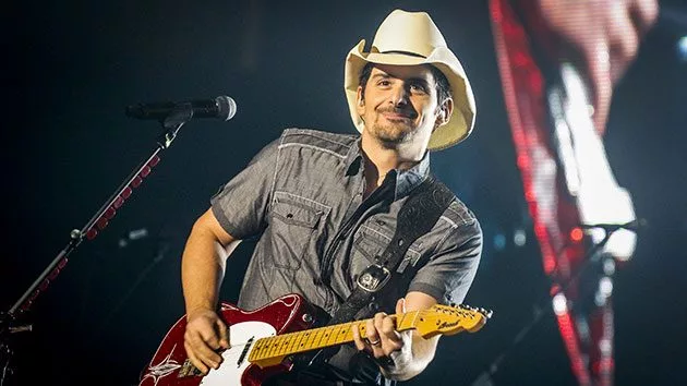 getty_bradpaisley_113020