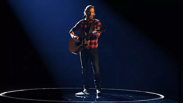 m_dierksbentleycmas_01122021