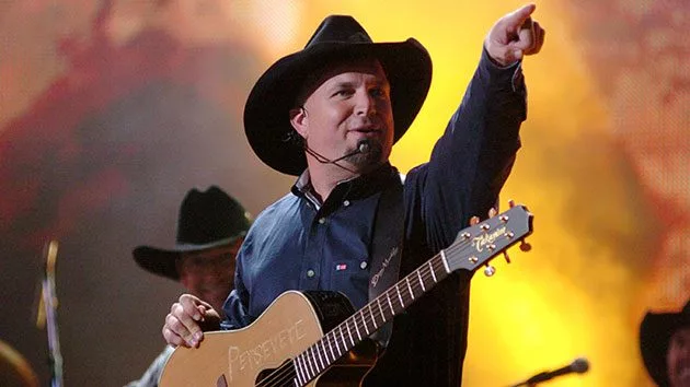 getty_garthbrooks_011321