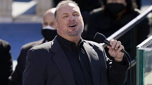 getty_garthbrooks_012021
