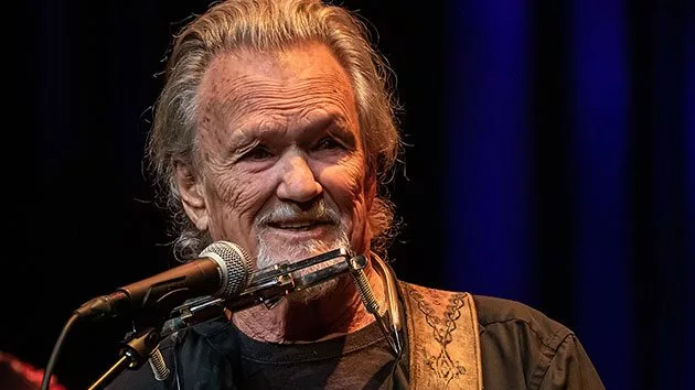 getty_kriskristofferson_012821