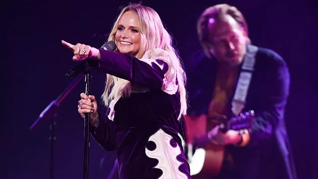 m_mirandalambertcmas_02082021