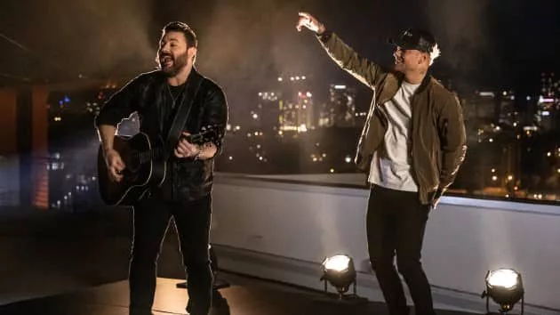 m_chrisyoungkanebrownbyjeffjohnson060721