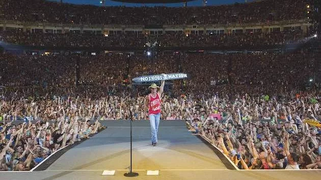m_kennychesney-6