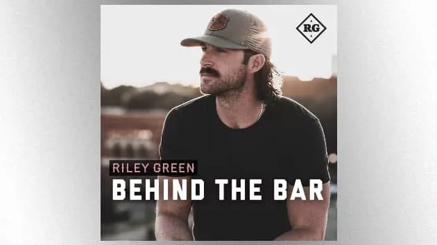 m_rileygreenbehindthebarep081721