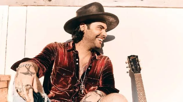 m_nikomoonbymatthewberinato083021