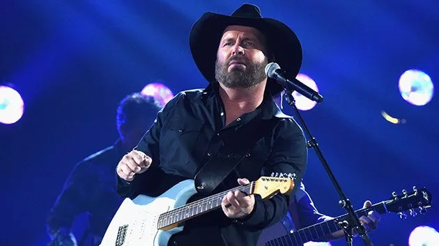 getty_garthbrooks_091421