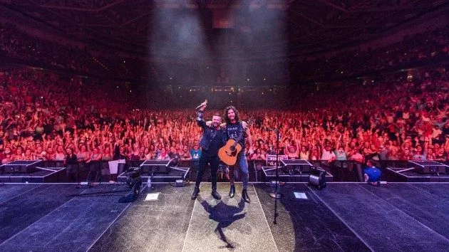 m_danandshay2028129