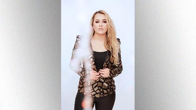 m_gabbybarrett_0