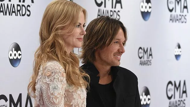 m_keithurbannicolekidmancmas_09202021