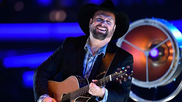 getty_garthbrooks_101921