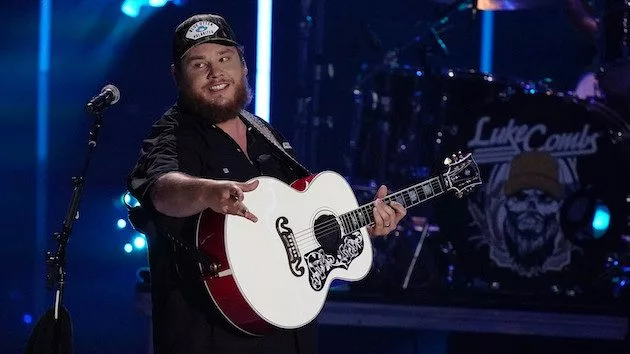 m_lukecombs-13-2