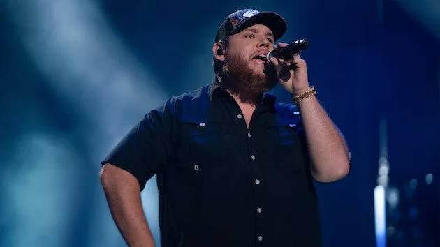 m_lukecombs-14